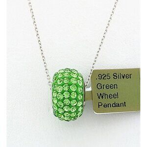 Green Peridot Crystal 0.75 Cts Wheel Pendant .925 Sterling Silver